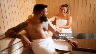 告别亚健康：上海白领必备的办公室自我按摩妙招，让你满血复活！ 海报